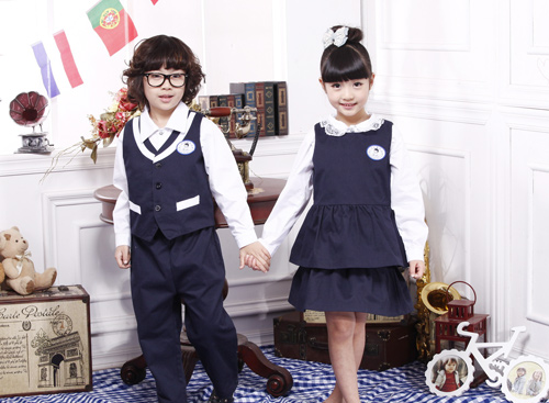 幼儿园服装制作首先要考虑的是时代感